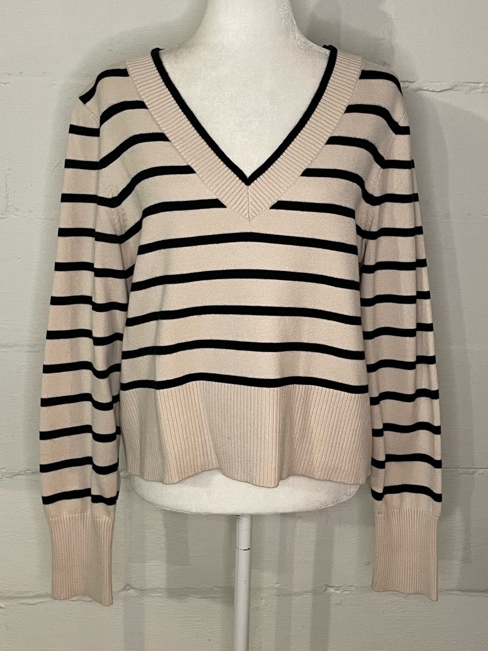 Marled Beige and Black Striped V-Neck Pullover